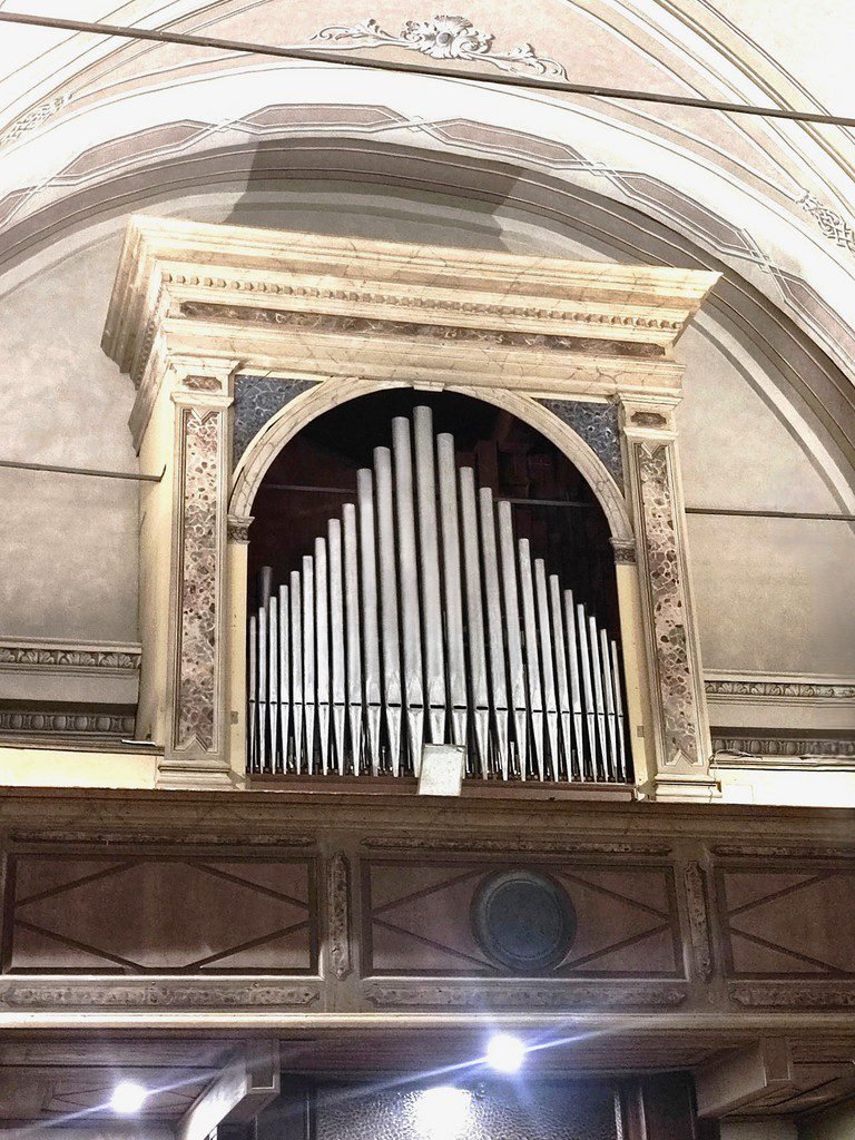 CRUGNOLA DI MORNAGO (VA)