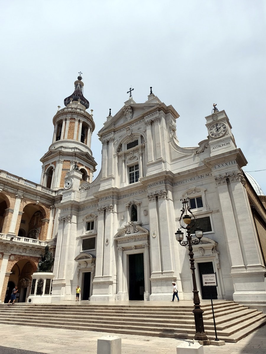 LORETO (AN) – Santuario Pontifico